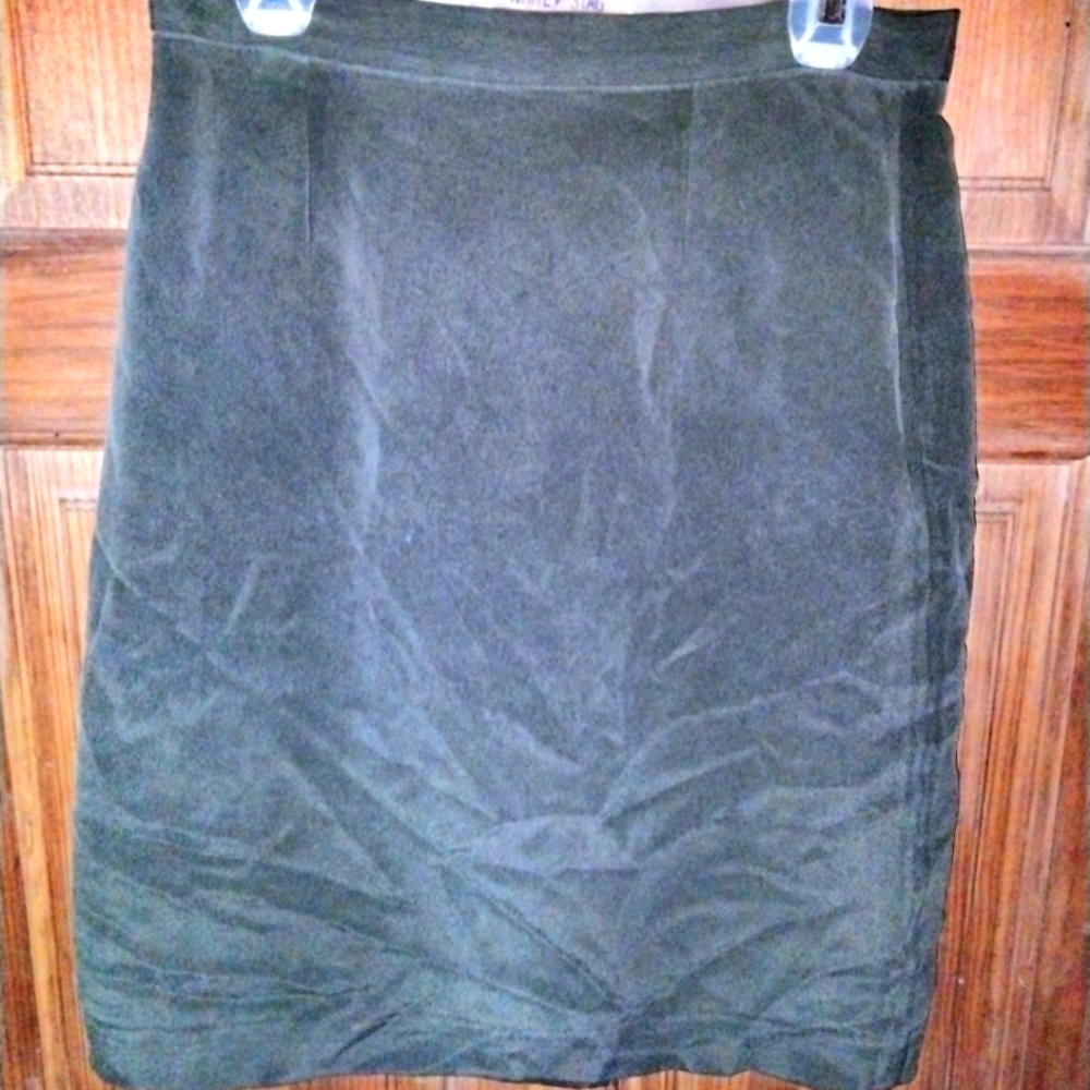 Ladies pencil skirt